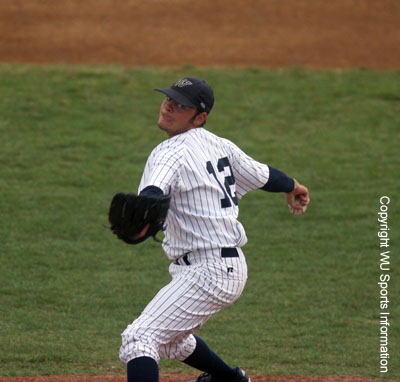 07BaseballStrothUNO03